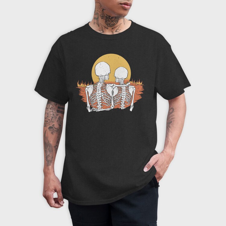 Skeletons Love Sunset, Tricou Barbati (Unisex)